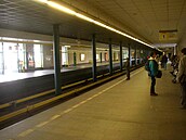 Okolí stanice metra erném Most pitahuje, podobn jako mnohé dalí v Praze,...