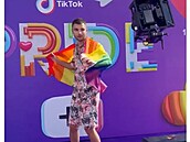 Influence�i na pr�vodu Prague Pride.