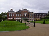 Aktuálním sídlem prince Williama a vévodkyn Kate je Kensingtonský palác.