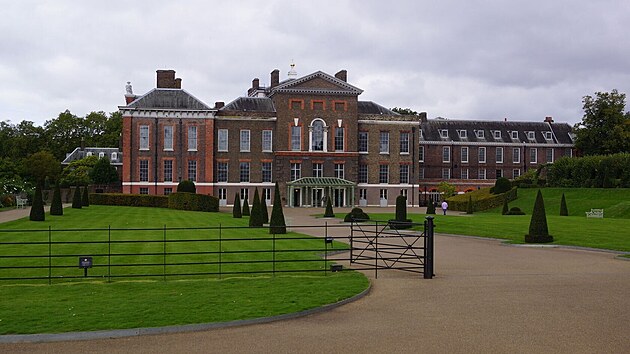 Aktuálním sídlem prince Williama a vévodkyn Kate je Kensingtonský palác.