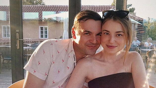 Petr Macinka se svou partnerkou Monikou