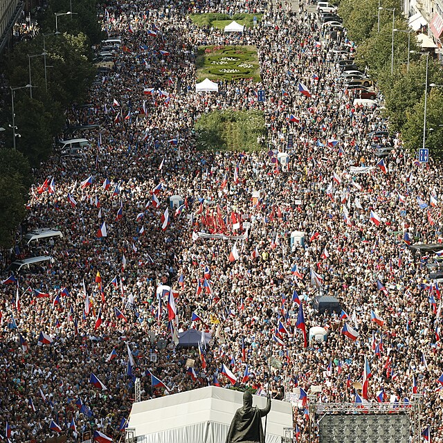 Demonstrace k vyjden politickch postoj k souasnmu veden zem s nzvem...