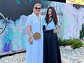 Eva Decastelo vyrazila s Hanou Tetíkovou na Mercedes-Benz Fashion Week.