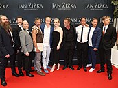 Herecká delegace na premiée velkofilmu Jan ika