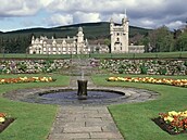Skotský hrad Balmoral Albta II. milovala.