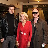 Veronika Žilková se Štěpánem Kozubem a Markem Němcem na premiéře filmu Spolu.