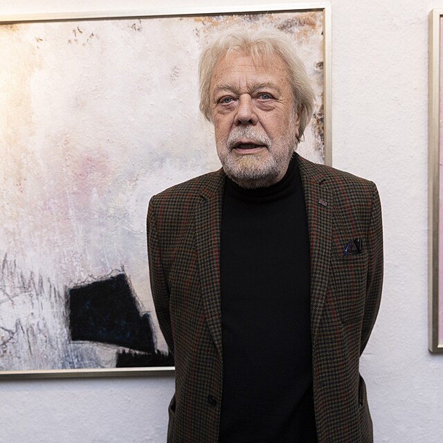 Herec Jan Kanyza zahjil k 75. narozeninm vernis v Galerii Art.