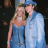 Dnes u ikonick foto - Britney Spears a Justina Timberlakea.