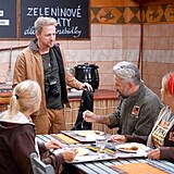 Tomáš Klus si zahrál v seriálu Zoo, kde se mu dostalo velmi vřelého přijetí.