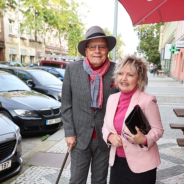 Na ktu kalende Alee Cibulky nechybli ani manel Eva Hrukov a Jan...