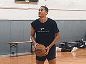 Basketbalista Jordan Pool