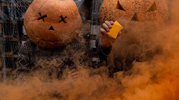 Pumpkin head trend v týdnech před Halloweenem nabírá na popularitě