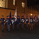 Na Pražském hradě se udělují státní vyznamenání.