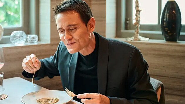 Populární YouTuber Mark Wiens má nový seriál HBO, který je celý o singapurské posedlosti jídlem