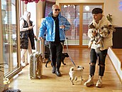 Jan Bendig s partnerem a psy