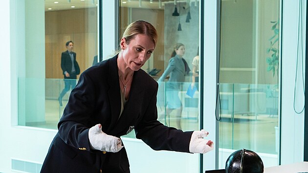 Anna Polívková v komedii Ruce v záruce sklidila u divák� zaslou�ený aplaus.