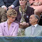 Diana a Mohamed Al-Fayed v seriálu Koruna