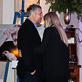 Lékař Petr Smejkal a Chantal Poullain na křtu kalendáře Proměny 2023