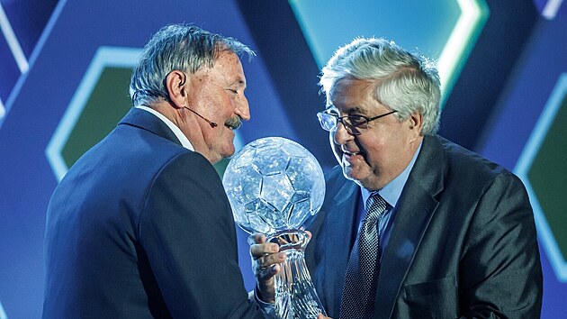 Karol Dobia� a Antonín Panenka jsou legendy �eského fotbalu.