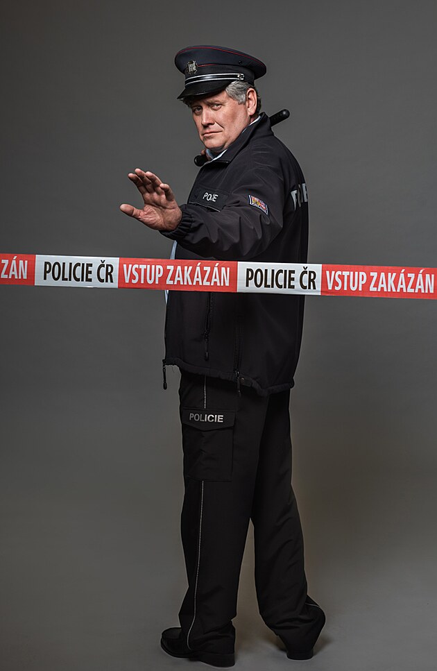 Miroslav Hanuš jako policista.