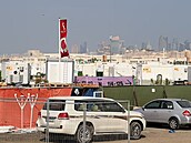 Fotbalový fanouci v Kataru ijí v obytných kontejnerech, které vyuívají...