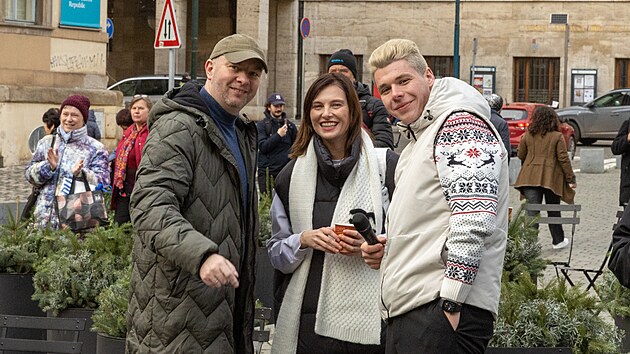 Iva Frühlingová se pila podívat na vánoní trhy u praského Magistrátu.