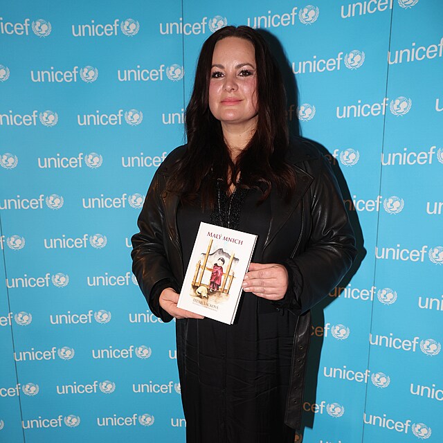Jitka �van�arov� hrd� spolupracuje s UNICEF.