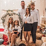 Petr vancara ukzal na Instagramu svou krsnou rodinku.