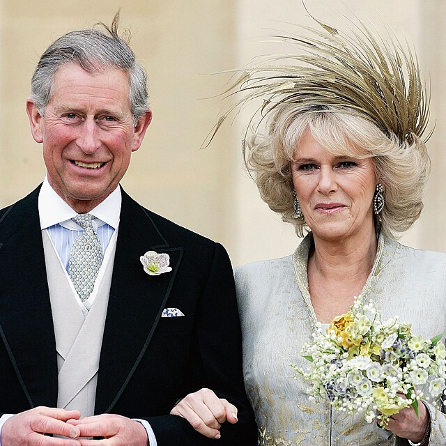 Král Karel III. a jeho manželka Camilla