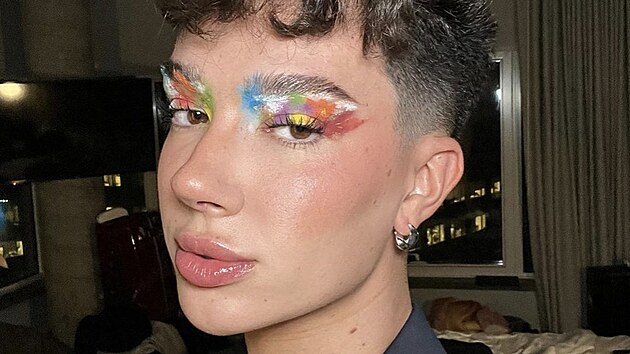 Americk youtuber James Charles