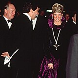K Diana vynesla teba na charitativn gala v roce 1987.