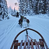 Testovací jízdy na zamrzlém jezeře ve Švédsku, kde Škoda Auto představila svoje...