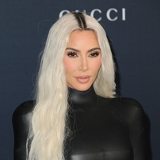 Kim Kardashian zakoupila jeden z nejoblíbenějších šperků Lady Diany.