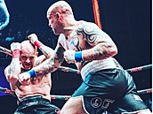 Box bez rukavic