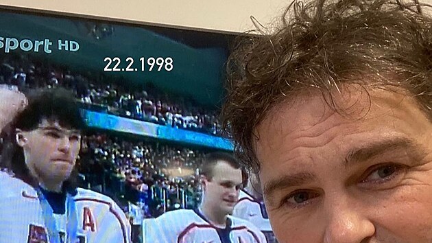 Jaromír Jágr zavzpomínal na zlato v Naganu alespo� touto fotkou.