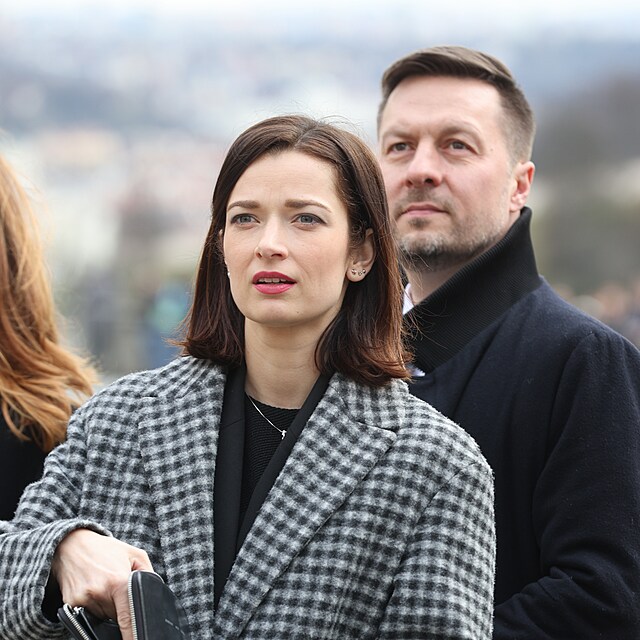 Inaugurace prezidenta Petra Pavla na Pra�sk�m  hrad�: Dorazila i Marika �oposk� s man�elem