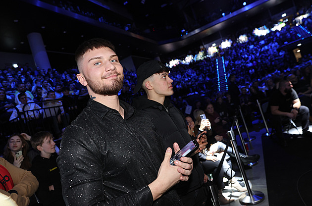 Miláčci publika, ale i tlustá svině. Clash of the Stars obsadili influenceři v ringu i publiku