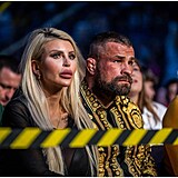 Nad zápasnickou kariérou Karlose Vémoly se stahují mračna, zato Donatella...