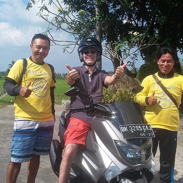 Turist na Bali jezd na motorkch velmi asto. Stejn asto bohuel tak...