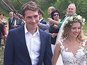 Antonín Hájek se oženil se sportovní terapeutkou Veronikou Pánkovou. Za dva...