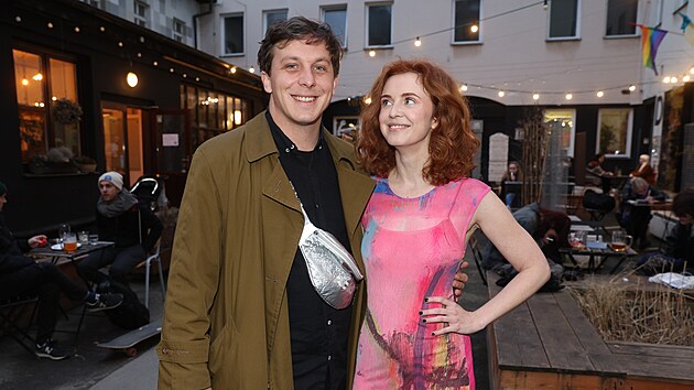Zamilovaní partnei Krytof Barto a Martina Babiová.