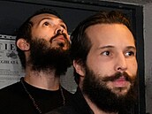 Andrew Tate a jeho bratr Tristan jsou venku z vazby.