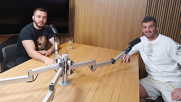 Útoník a uliník v novém kabátu.