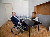 Milo Zeman ve své nové kancelái