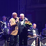 Na narozeninovm koncert Felixe Slovka nechybl ani Karel Vgner.