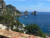 Tomá Plekanec vyrazil s rodinou na jih Itálie. Navtívili i ostrov Capri.