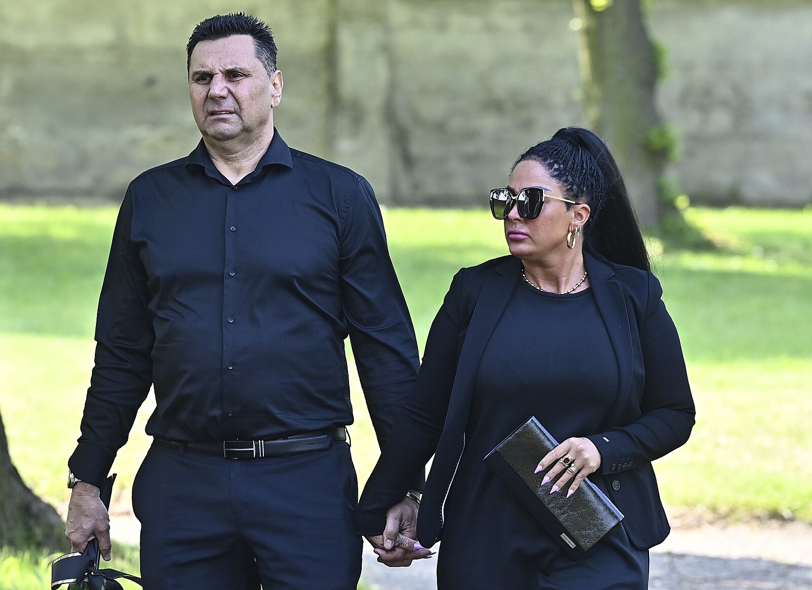 Vladimr Rika a Marie Rikov na pohbu Petra Klmy