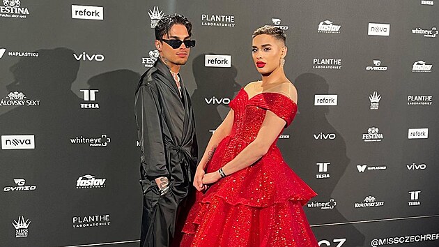 Roman Makeup je influencer, upozornil na sebe na Miss Czech Republic.