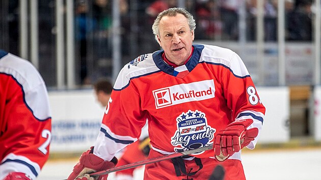 Petr Klíma se je�t� letos v únoru prohán�l na led� b�hem exhibice.