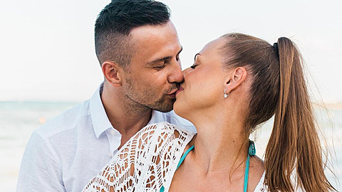 Nastávající rodie Jakub a Aneta Pekovi